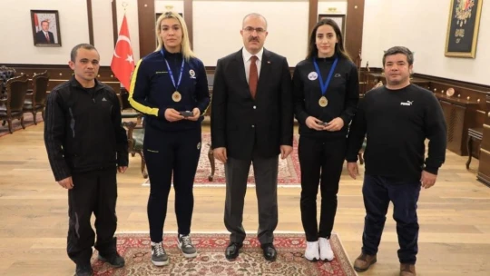 Şampiyon boksörler Elazığ'da