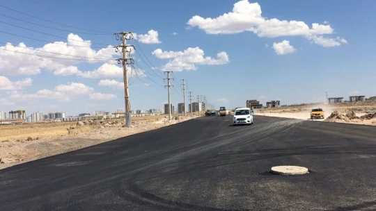 Şanlıurfa-Elazığ yollarını birbirine bağlayan bulvarda çalışmalar sürüyor
