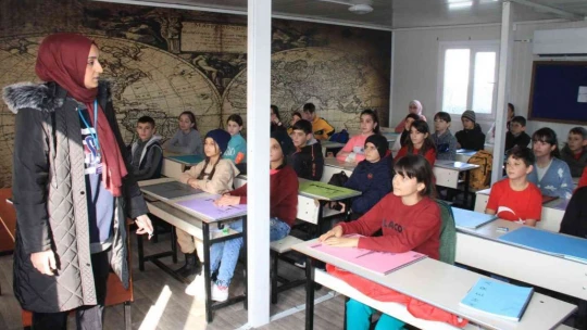 Savaşın çocukları, eğitimlerini Elazığ'da sürdürüyor
