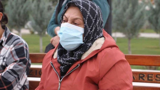 Şehit annesi oğlu için türkü yazdı, dinleyenler duygulandı