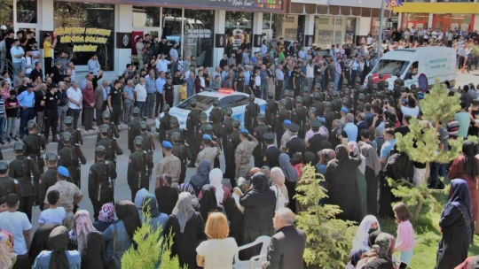 Şehit Ataş, son yolculuğuna uğurlandı