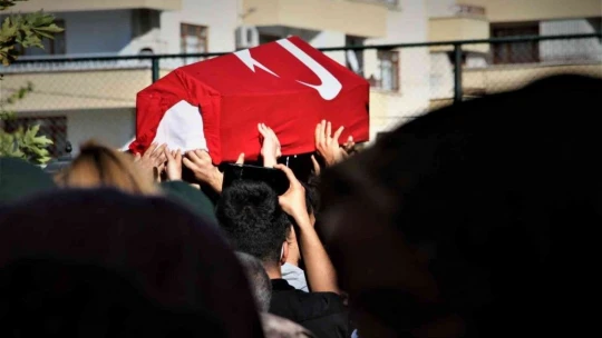 Şehit Cihat Şahin memleketi Elazığ'da son yolculuğuna uğurlandı