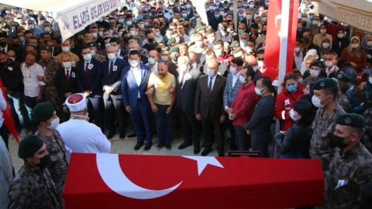 Şehit Cihat Şahin memleketi Elazığ'da son yolculuğuna uğurlandı