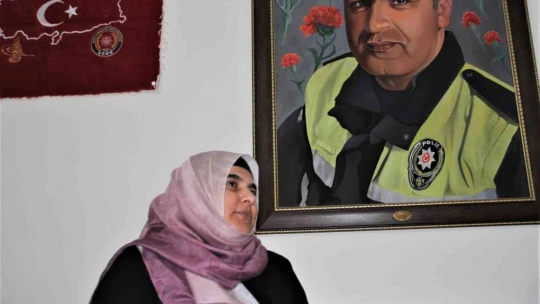 Şehit Fethi Sekin'in kardeşi Fikriye Sekin: '6 yıl geçmesine rağmen hüzün devam ediyor hiç eksilmedi'