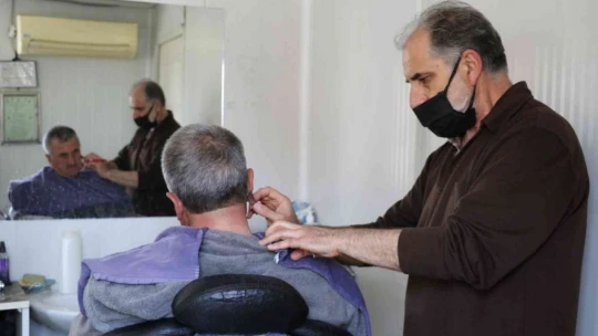 Sivrice ilçesinin bayram şekeri, kolonya ve tıraşı kaymakamlıktan