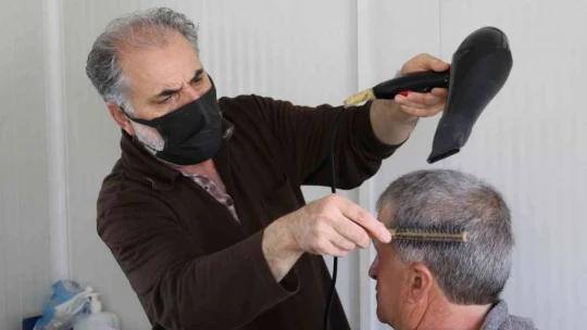 Sivrice ilçesinin bayram şekeri, kolonya ve tıraşı kaymakamlıktan