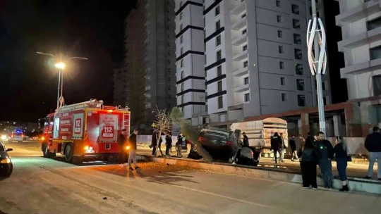 Sürücü direksiyon hakimiyetini kaybetti, araç takla attı: 1 yaralı