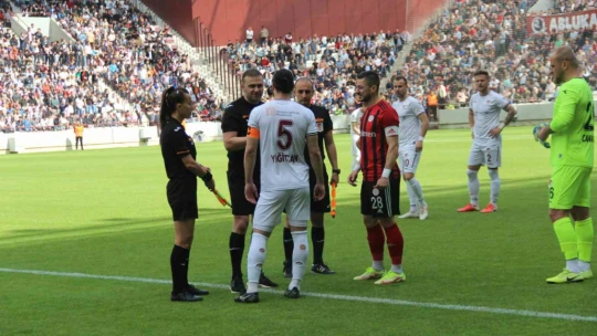 TFF 3. Lig: ES Elazığspor: 1 - K. Karaköprü Belediyespor: 2