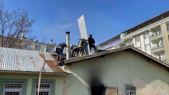 Toplum Sağlığı Merkezinde çıkan yangın paniğe neden oldu