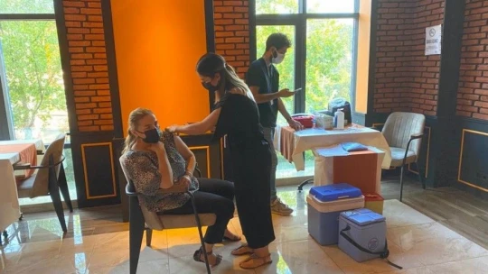 Tunceli'de aşı seferberliği sürüyor