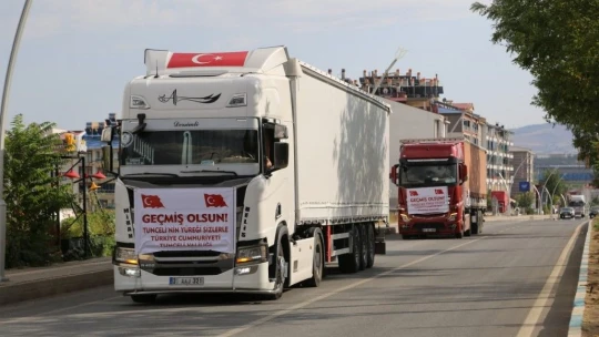 Tunceli'den sel bölgesine 3 tır içme suyu