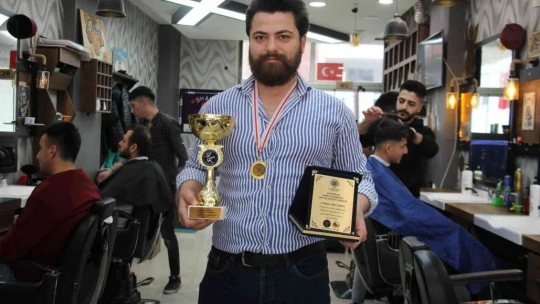 Türkiye şampiyonu kuaför, dünya şampiyonasına hazırlanıyor