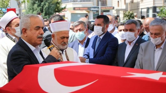 Uçak kazasında hayatını kaybeden Mirzaoğlu Elazığ'da son yolculuğuna uğurlandı