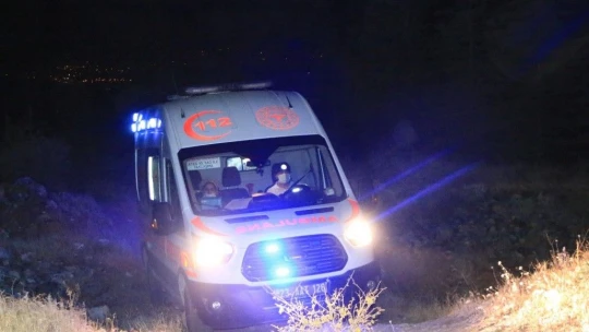 200 Metre'lik Uçurum'da Mahsur Kaldı