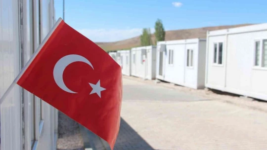 Ukrayna'dan tahliye eden Ahıska Türkleri:' Türkiye ve bayrağımız için canımızı vermeye hazırız'