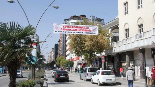 Üniversite öğrencileri Elazığ şivesi ile karşılandı