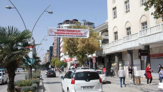 Üniversite öğrencileri Elazığ şivesi ile karşılandı