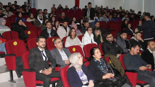 Üniversite öğrencilerine 'bağımlılıkla mücadele' konferansı