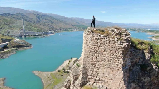 Urartuların batıdaki son kalesi Tomisa, zamana direniyor