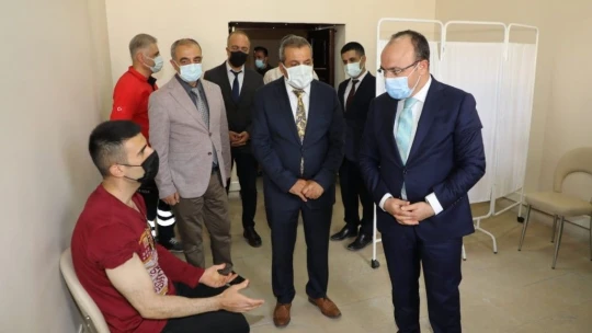 Vali Erkaya Yırık: 'Elazığ'da yüzde 51'lik kısım aşılandı'
