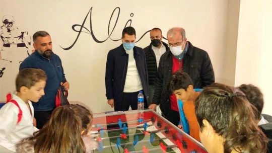 Vali Toraman, spor tesislerini inceledi