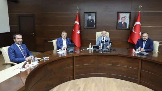 Vali Yırık: 'Çocuklarımız yıkılmış okullarının yerine yapılan okullarını bulmuş olacaklar'