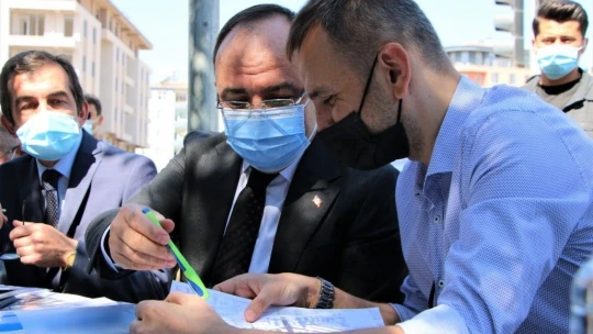 Vali Yırık, Mustafapaşa Mahallesi'nde hak sahipleri ile bir araya geldi
