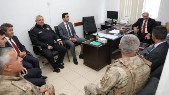 Vali Toraman, Arıcak İlçesini Ziyaret Etti