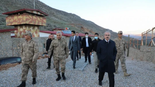 Vali Toraman, Arıcak İlçesini Ziyaret Etti
