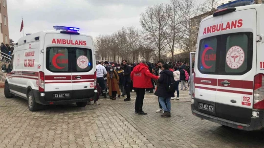 Valilikten açıklama: 'Öğrencilerimize herhangi bir gaz veya gıda zehirlenme teşhisi konulmamıştır'