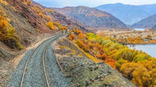 Van Gölü Ekspresi, yolculuğu ile Doğu Ekspresi'ni aratmıyor