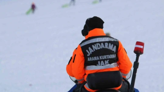 Vatandaşlar Hazarbaba Kayak Merkezine akın etti