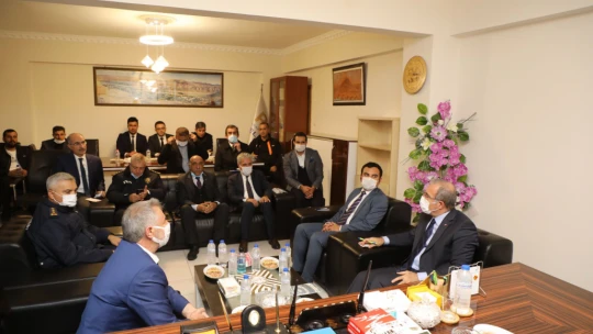 Vali Dr. Ömer Toraman Palu İlçesini Ziyaret Etti.