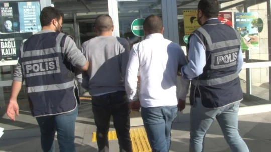 Yanlışlıkla arkadaşını öldüren zanlı ve 2 garson adliyeye sevk edildi