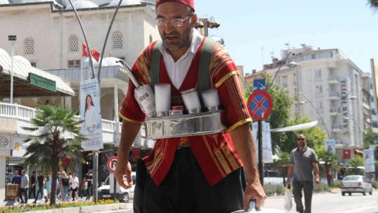 Yaz mevsiminde bin derde deva 'meyan şerbetine' ilgi arttı