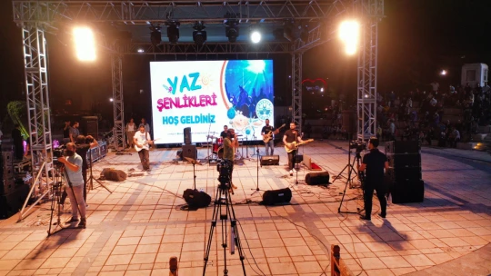 Yaz Şenlikleri Yoğun İlgi İle Başladı