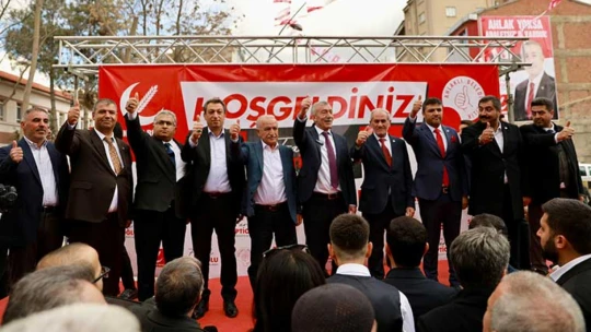 Yeniden Refah'tan Miting Gibi SKM Açılışı