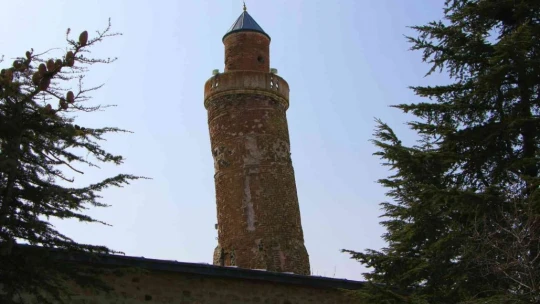 Yerli ve yabancı turistler Elazığ'a gelince bu minareyi görmeden dönmüyor