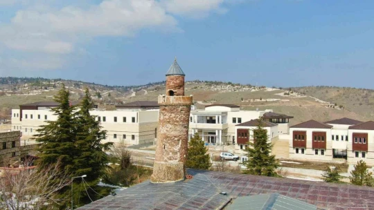 Yerli ve yabancı turistler Elazığ'a gelince bu minareyi görmeden dönmüyor