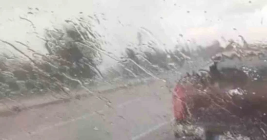 Elazığ'a kış geri geldi, dolu ve sağanak etkili oldu