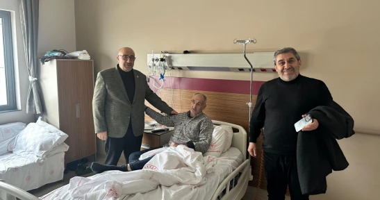 Milletvekili Ejder Açıkkapı, Elazığ Fethi Sekin Şehir Hastanesi'nde tedavi gören hastaları ziyaret etti