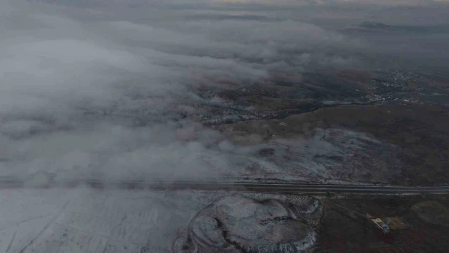 Aynı rakımda kar ve sis