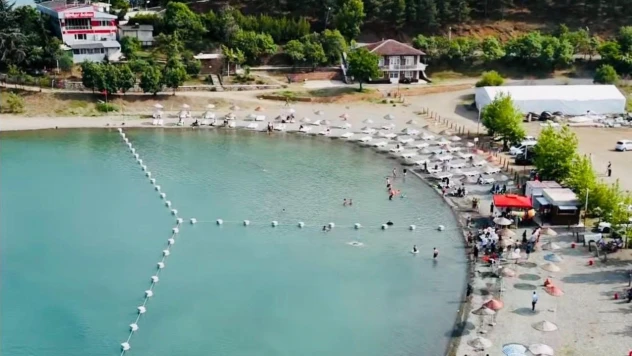 Doğu'nun İncisi Hazar Gölü, ziyaretçi akınına uğruyor