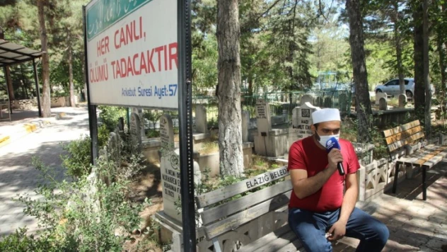 Boş Kalan Mezarlıklarda Kur'an-ı Kerim Okutuldu
