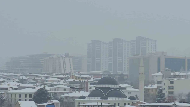 Elazığ'da yüksek kesimlerde sis etkili oluyor