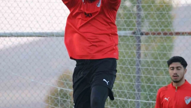 Elazığspor'da kaleci Muammer'e kulüp bulması için izin verildi