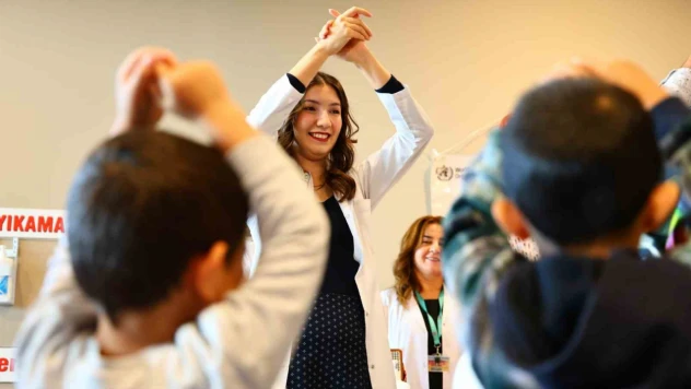 Fethi Sekin Şehir Hastanesi'nde 'Dünya El Yıkama Günü' etkinliği düzenlendi