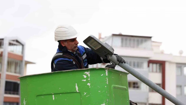 Fırat EDAŞ'tan şehir aydınlatmasına 13 milyon lirayı aşan yatırım