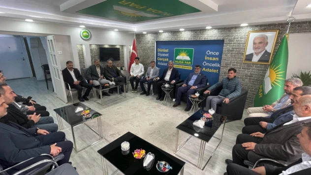 HÜDA PAR Elazığ İl Başkanlığı'nda Bayramlaşma Programı Düzenlendi