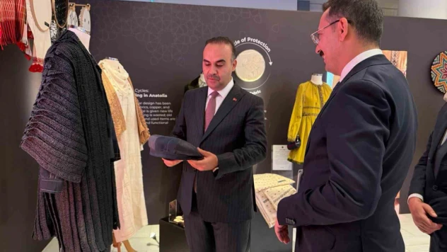 New York'ta Elazığ'ın 8 köşeli kasketine yoğun talep